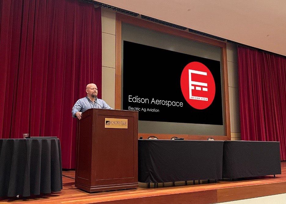 Gene Avakyan presenting Edison Aerospace